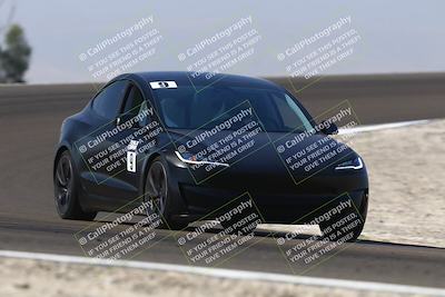 media/Nov-08-2025-Speed Ventures (Sat) [[1c7a6332f5]]/TC A/Session 2 (Turn 2)/